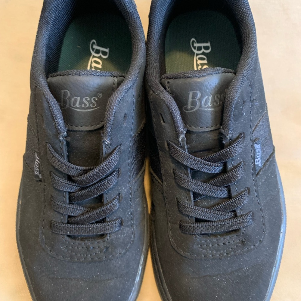 Bass Black Sneakers with Textured Upper and Black Sole